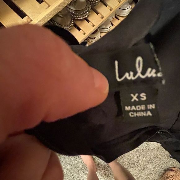 NWOT Lulus Pleated Tiered Lace Maxi Dress - Picture 4 of 9